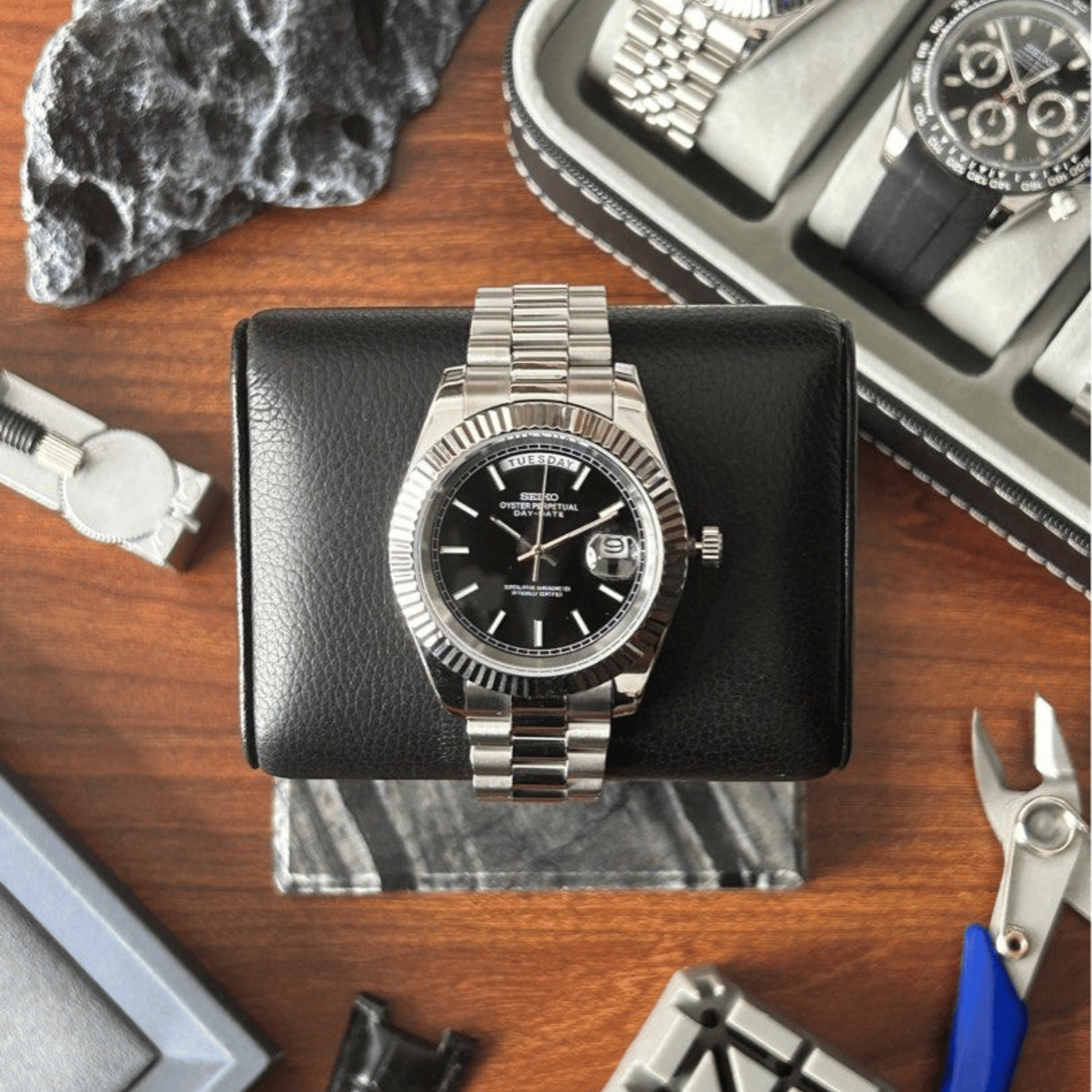 Seiko Mod Day Date Black and Silver 36/40mm | Miyota 8285 Automatic