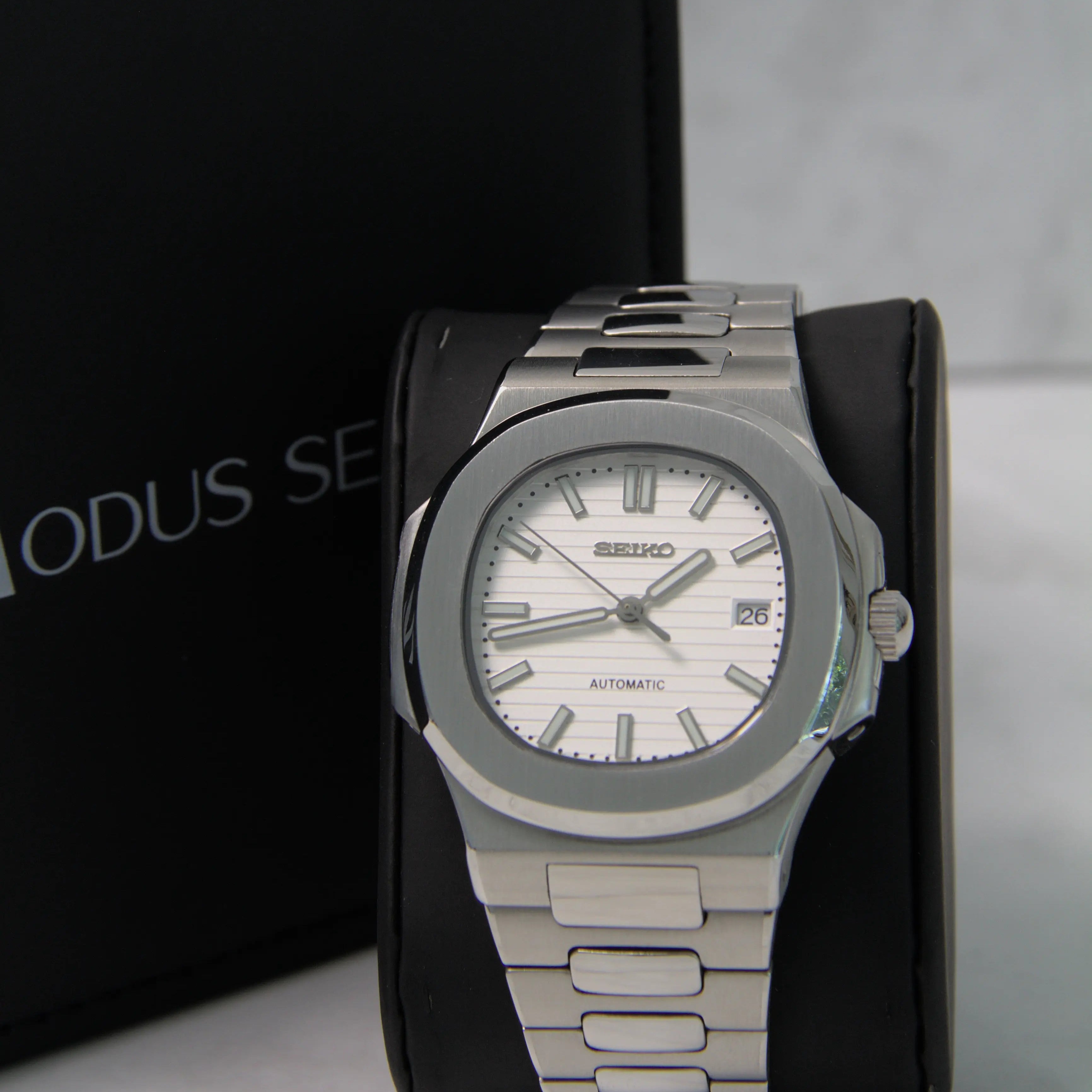 Seiko Mod Nautilus White 40mm - Custom Automatic Watch | NH35