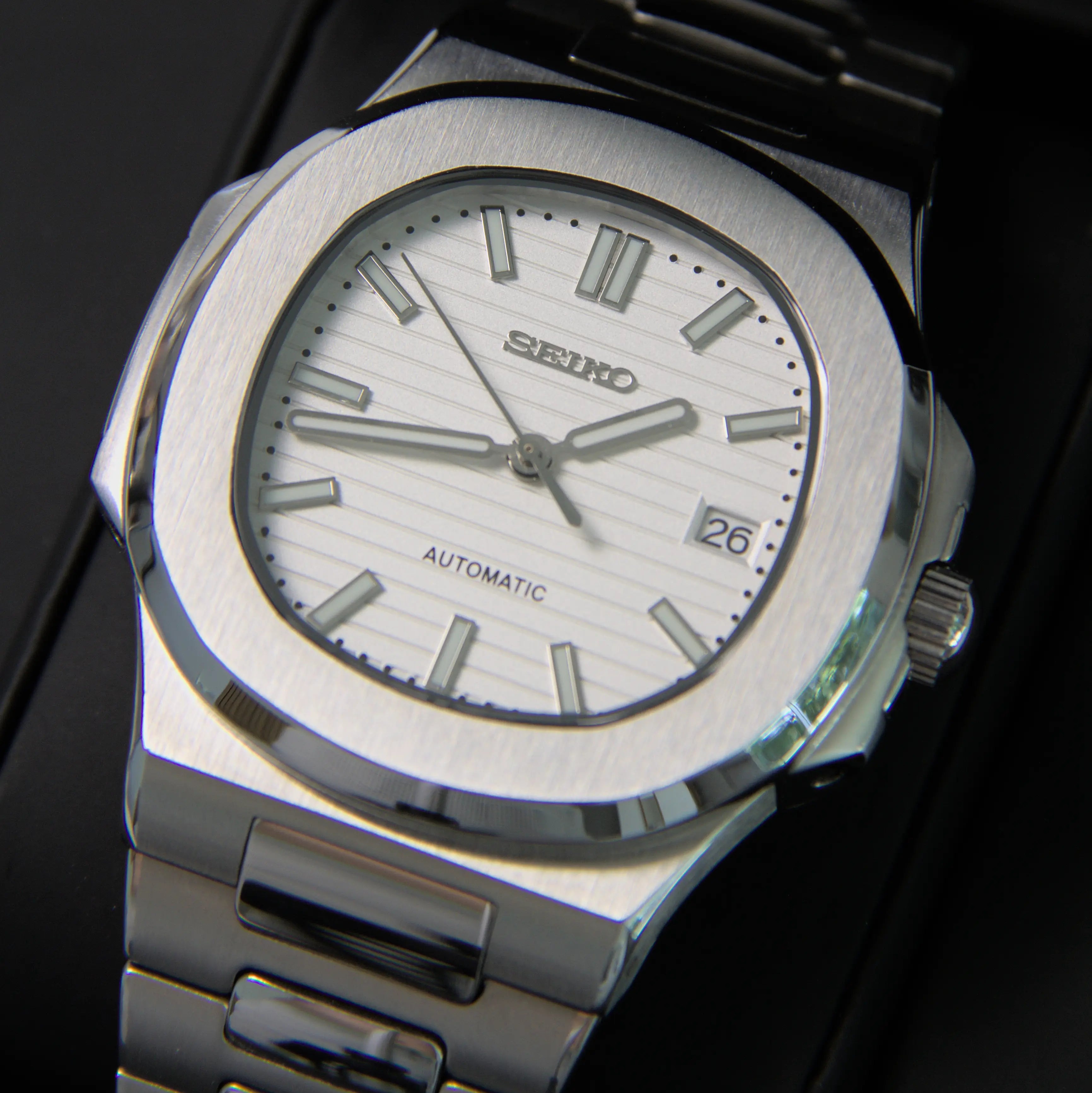 Seiko Mod Nautilus White 40mm - Custom Automatic Watch | NH35