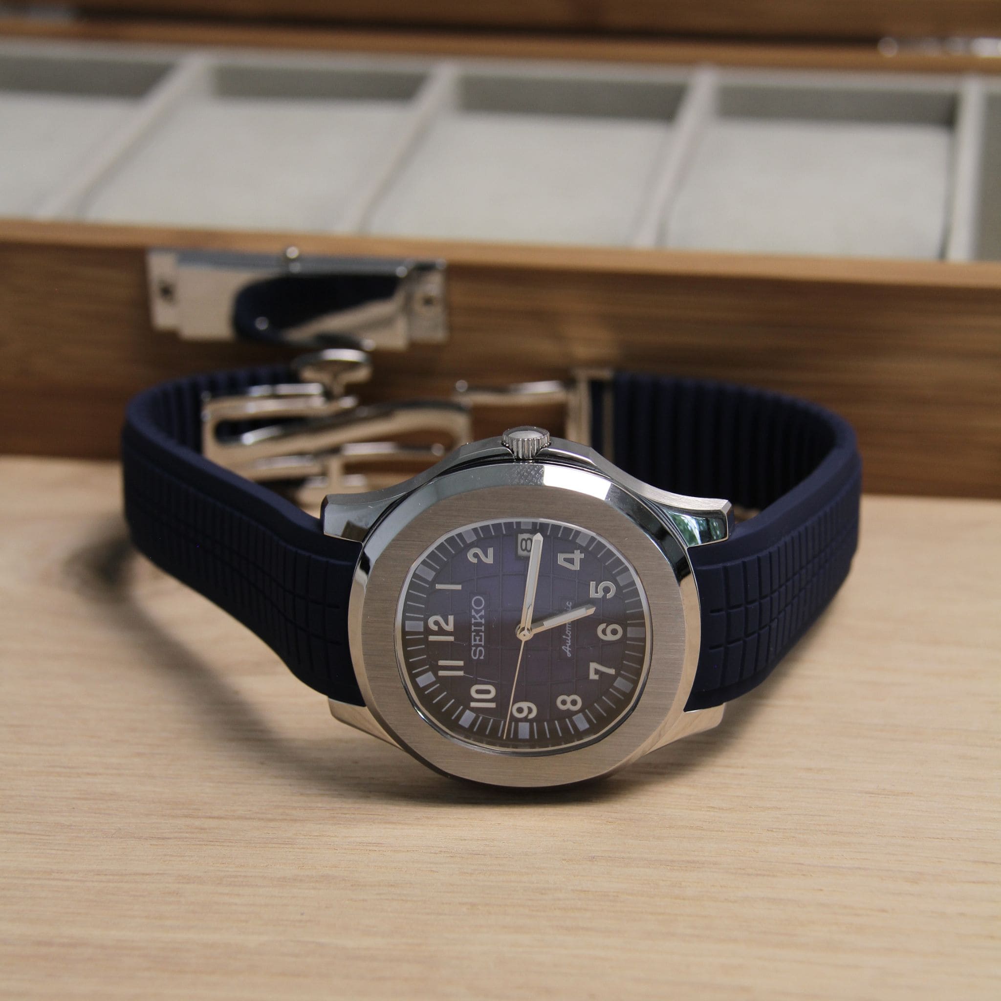 Montre Seiko Mod Aquanaut bleue avec bracelet – mouvement automatique visible NH35