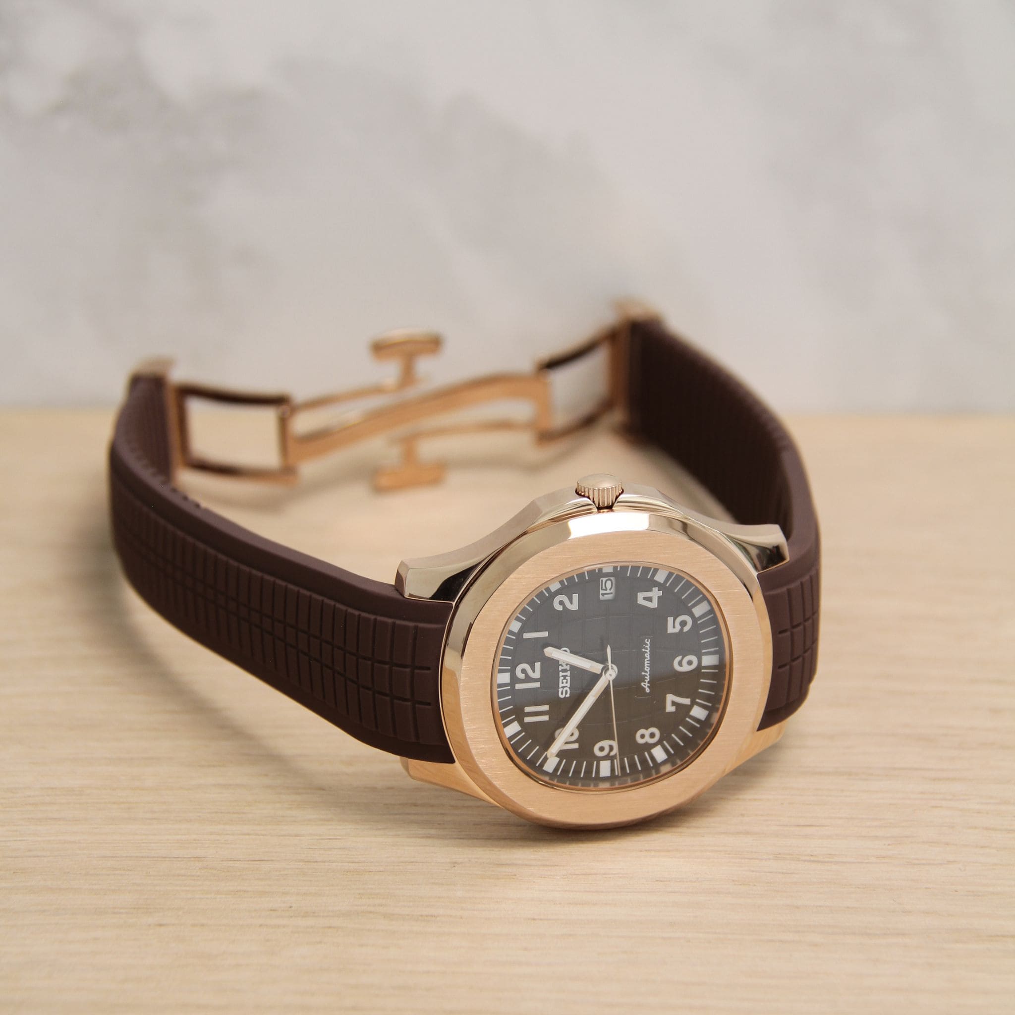 Montre Seiko Mod Aquanaut or rose noir avec bracelet – mouvement automatique visible NH35