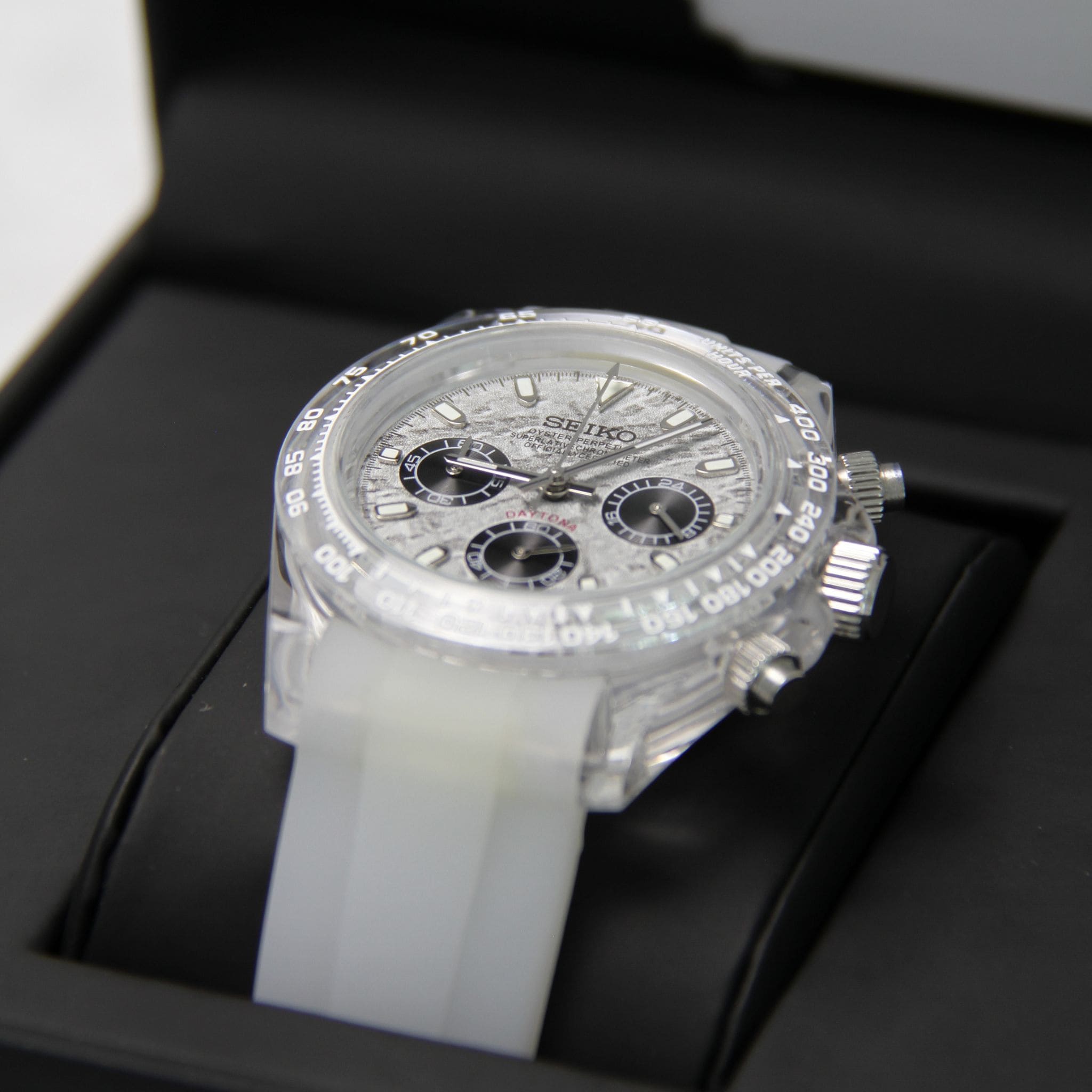 Montre Seiko mod daytona oysterflex gris dans son écrin Modus Seiko