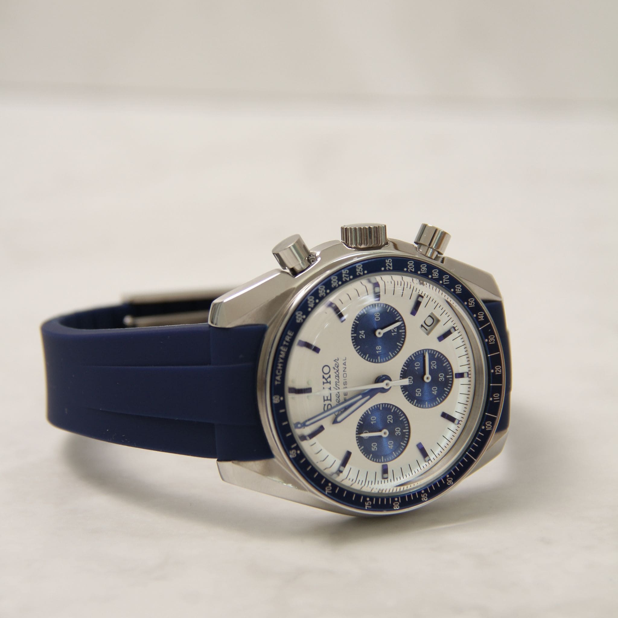 Montre Seiko Mod Speedmaster noir avec bracelet – mouvement chronographe hybride VK63